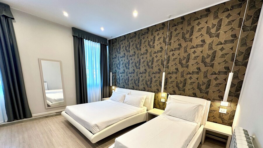 Cadorna Luxury Hotel