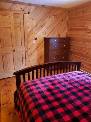 4 habitaciones, cuna de viaje, wifi y ropa de cama 