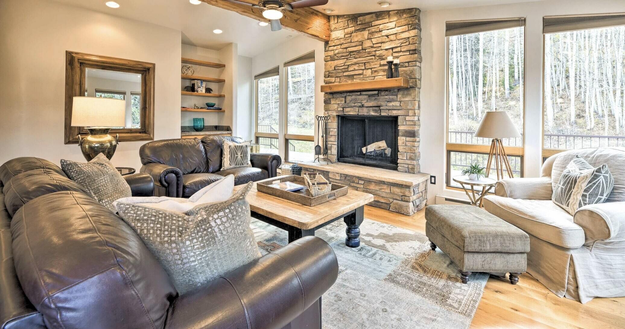 Télévision, cheminée