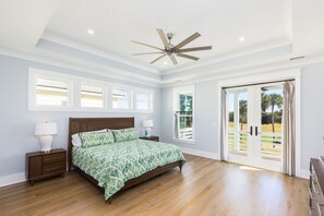 4 bedrooms, iron/ironing board, Internet, bed sheets