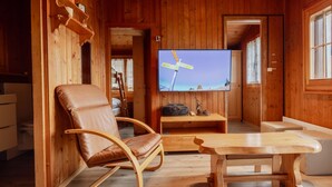 Smart-TV og peis