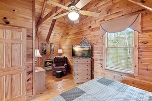 3 soverom, strykejern/-brett, wi-fi (inkludert) og sengetøy