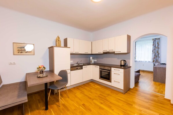 Fridge, oven, dishwasher