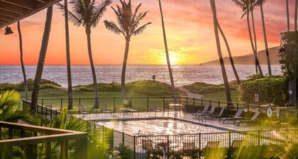 Oceanfront Unit in a Gorgeous Tropical Complex with Beachfront Pool