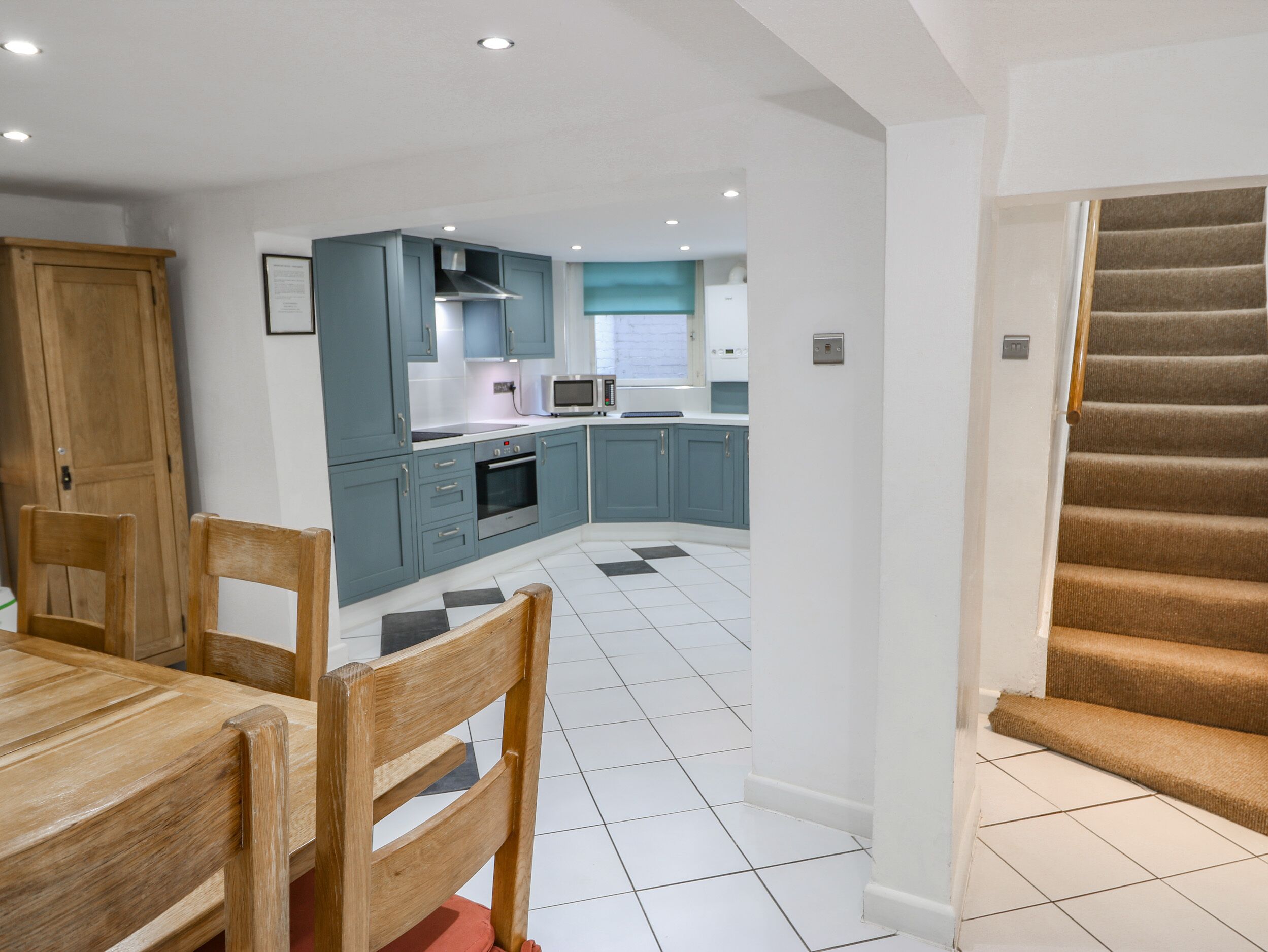 平房 | 私人廚房 | 電冰箱、洗碗機、電熱水壺、烤麵包機