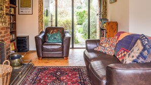 Interior - A lovely traditional Norfolk barn conversion in the heart of the coastline. (Sidestrand, near Cromer)