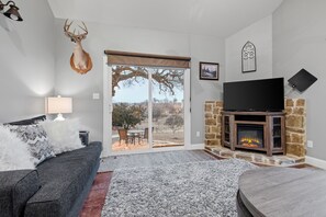 TV connectée, cheminée