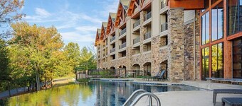 An amazing twist of luxury and outdoor paradise awaits you at Paradise Point....