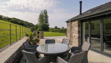 Cottage | Outdoor dining