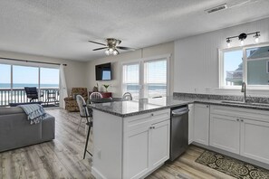 Interior - Oceanfront condo w/ocean views and community pool access. 2br/2ba (Carolina Beach)