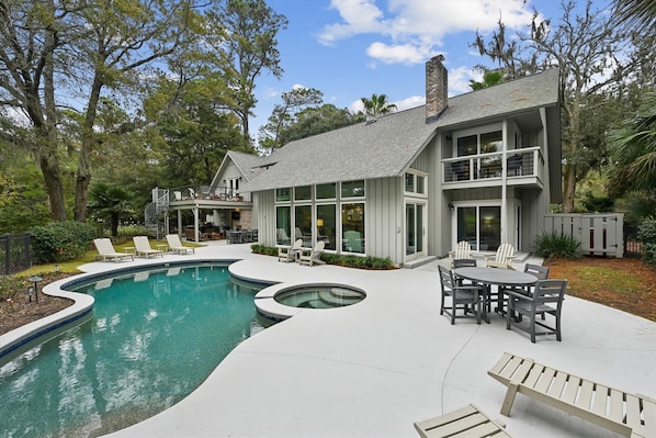 Pool - 20 Red Maple ~ Located on Golf Course in Sea Pines with Private Pool (Hilton Head Island)
