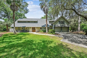 Exterior - 20 Red Maple ~ Located on Golf Course in Sea Pines with Private Pool (Hilton Head Island)