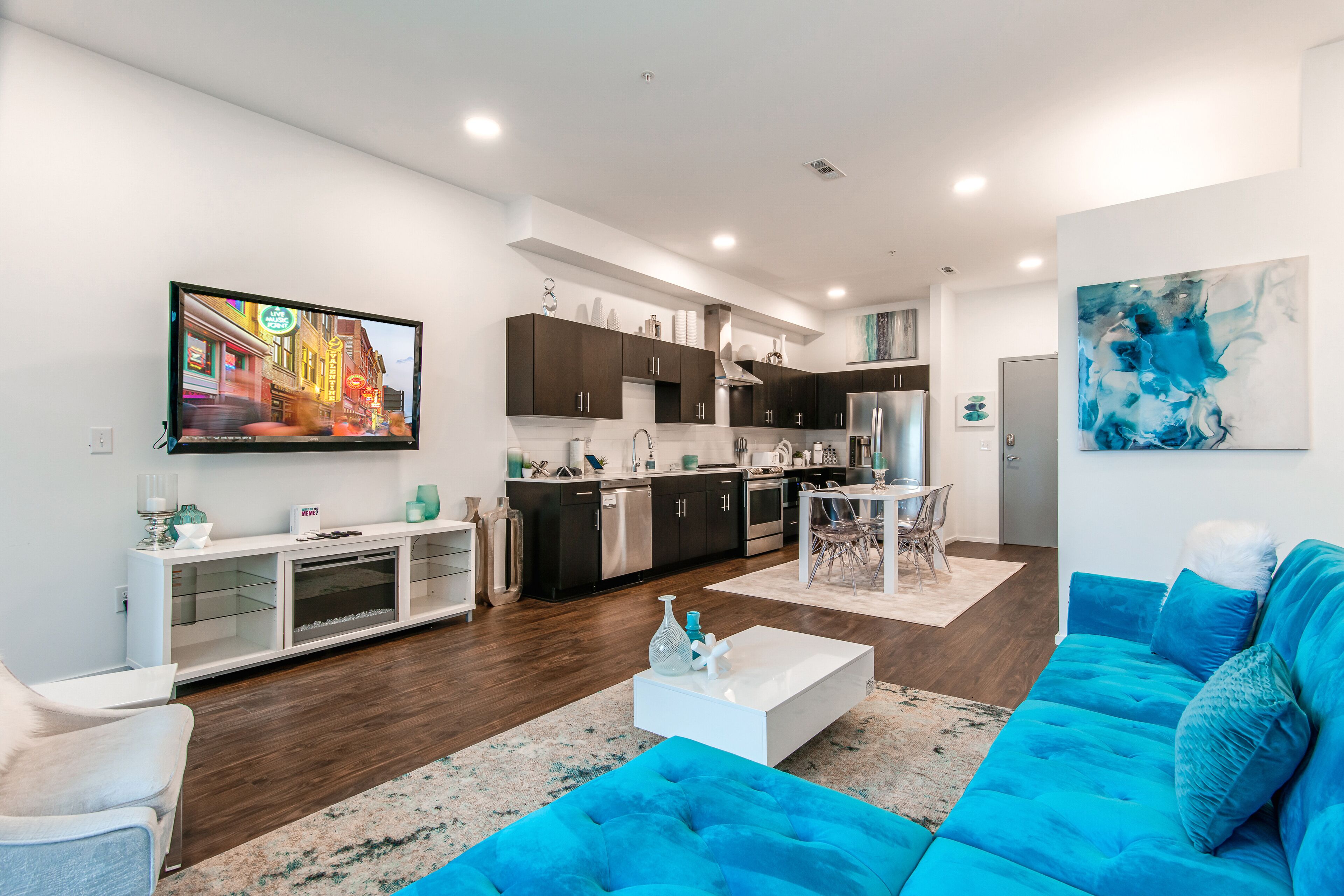 2 Ultramodern Suites with WiFi, Balconies, Seasonal Courtyard Pool, & Gym