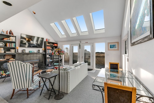 Family-Friendly, Oceanfront Home with Free WiFi, Gas Fireplace, & Private W/D