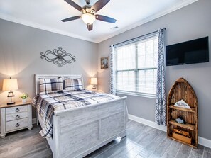 2 bedrooms, desk, iron/ironing board, free WiFi