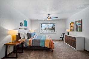 3 bedrooms, iron/ironing board, Internet, bed sheets