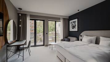 Minibar, in-room safe, desk, soundproofing