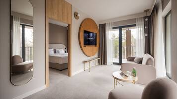 Junior Suite | 1 Schlafzimmer, Minibar, Zimmersafe, Schreibtisch