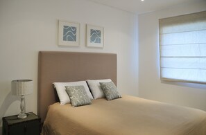 3 عدّة غرف نوم وخدمة الإنترنت