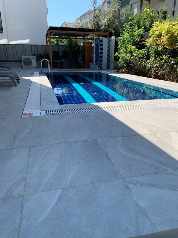 Seasonal outdoor pool