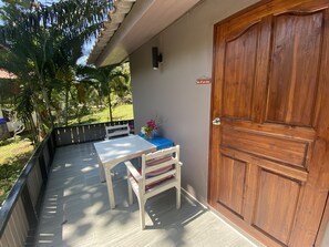 숙박 시설 입구