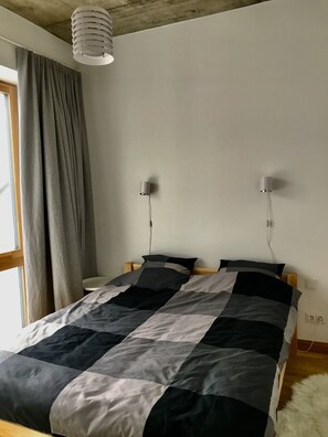 1 bedroom, iron/ironing board, free WiFi, bed sheets - Hi-Tech safety next to a popular filming location (Vilnius)