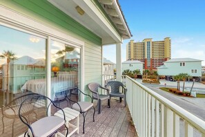 Property grounds - OGP3B. Great 3BR. Sleeps 10. Community Dock. Beach. Pool. Tremendous value! (Gulf Shores)