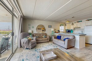 TV, fireplace, DVD player, books - Comfy Condo w/ Balcony & Ocean Views -- 200' to Beach (Ocean City)