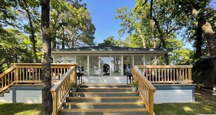 Island Park Cottage- 2 bedroom home on the Lake