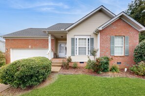 Exterior detail - Quiet Residential Hideaway w/ Big Backyard - Near Grand Ole Opry (Nashville)