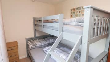 Cottage | 3 bedrooms, individually decorated, individually furnished, free WiFi