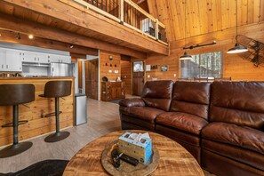 TV, peis og fotballspill