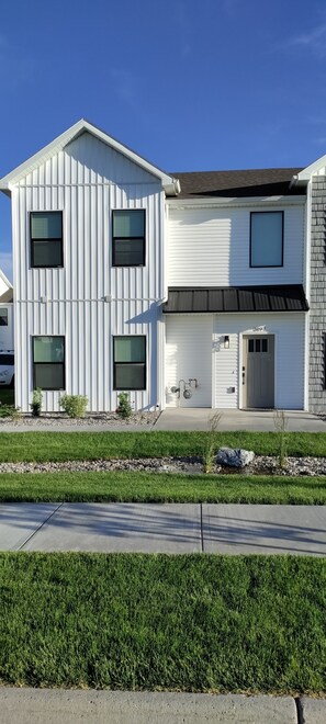 Exterior - Moving to Idaho? New UNFURNISHED 4 Bed 2.5 Bath 1800sqft 25% down to reserve (Ammon)