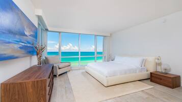 3 Schlafzimmer, Zimmersafe, Schreibtisch, BĂŒgeleisen/BĂŒgelbrett