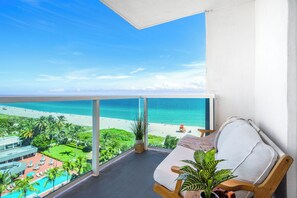 Property grounds - Oceanfront Private Condo at 1 Hotel & Homes-1019 (Miami Beach)