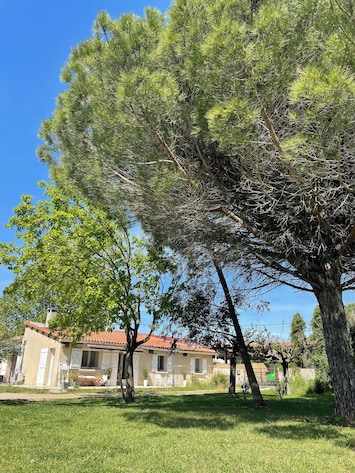 Vue du Cottage de lâextĂ©rieur