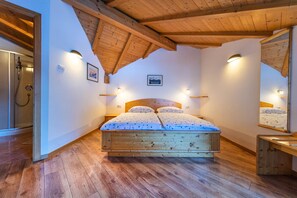 2 habitaciones, wifi gratis y ropa de cama