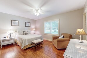 2 soverom, strykejern/-brett, wi-fi og sengetøy