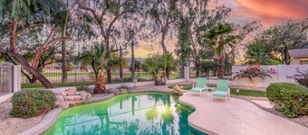 Golf Front Home with Mountain Views, Heated Pool, Fun Game Room, BBQ, VR Tour