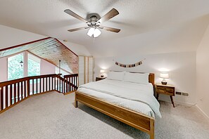 3 Schlafzimmer, Schreibtisch, Bügeleisen/Bügelbrett, WLAN