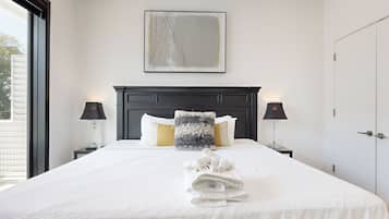 1 bedroom, iron/ironing board, internet, bed sheets