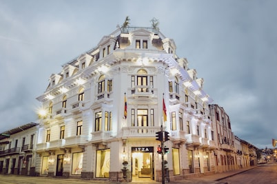 ITZA Hotel Boutique Internacional