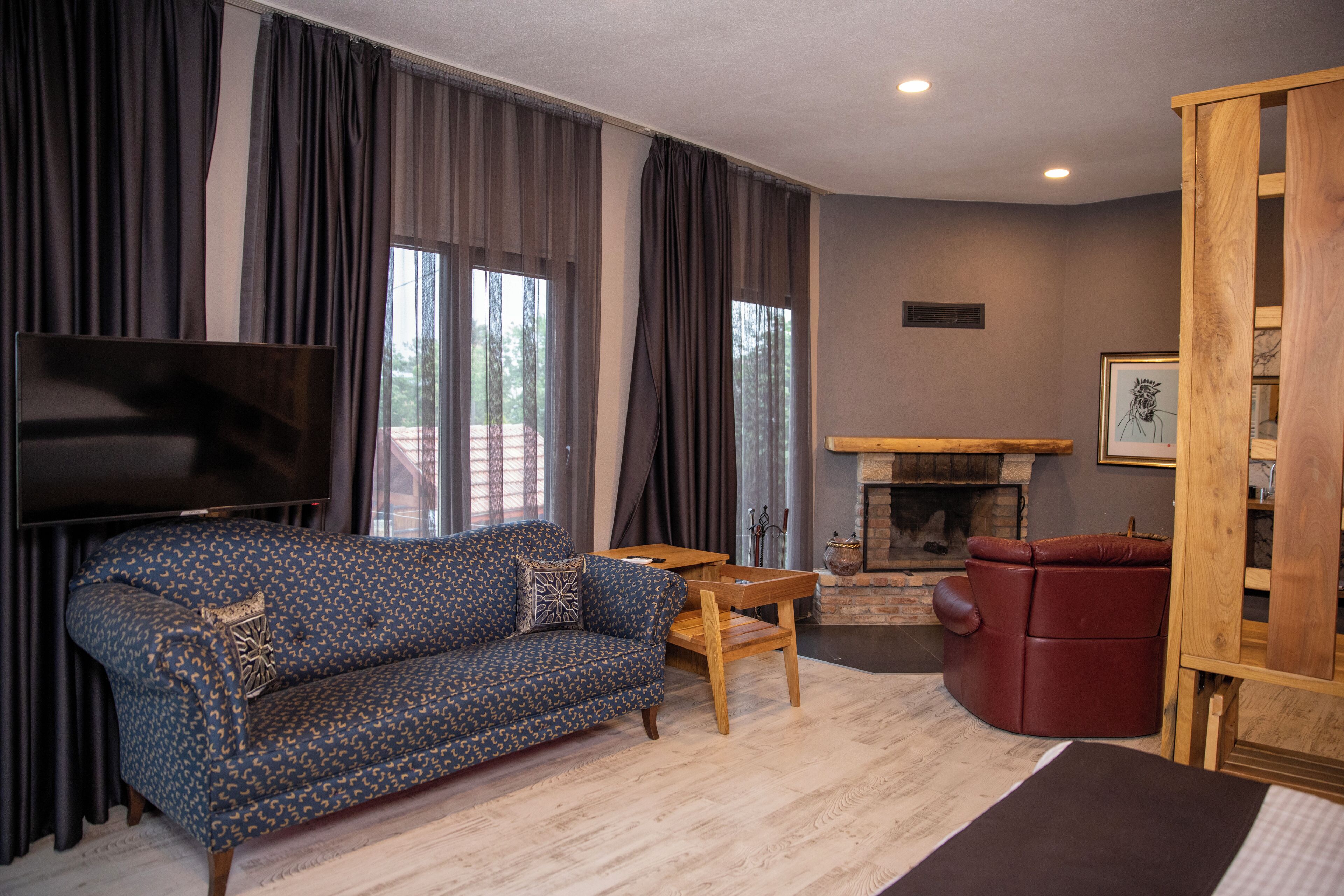 presidential studio suite | 1 bedroom, premium bedding, minibar, desk