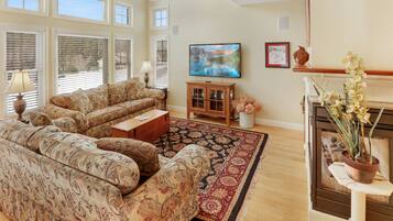 Smart TV, fireplace, offices