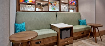 Hampton Inn By Hilton Paris