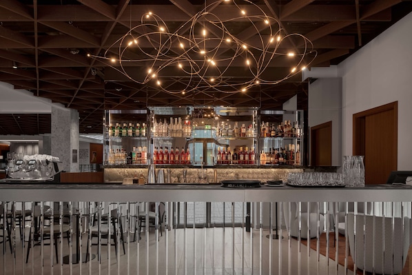 Lobby - Iceland Parliament Hotel, Curio Collection By Hilton (Reykjavik)