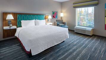 Een kluis op de kamer, een bureau, een laptopwerkplek