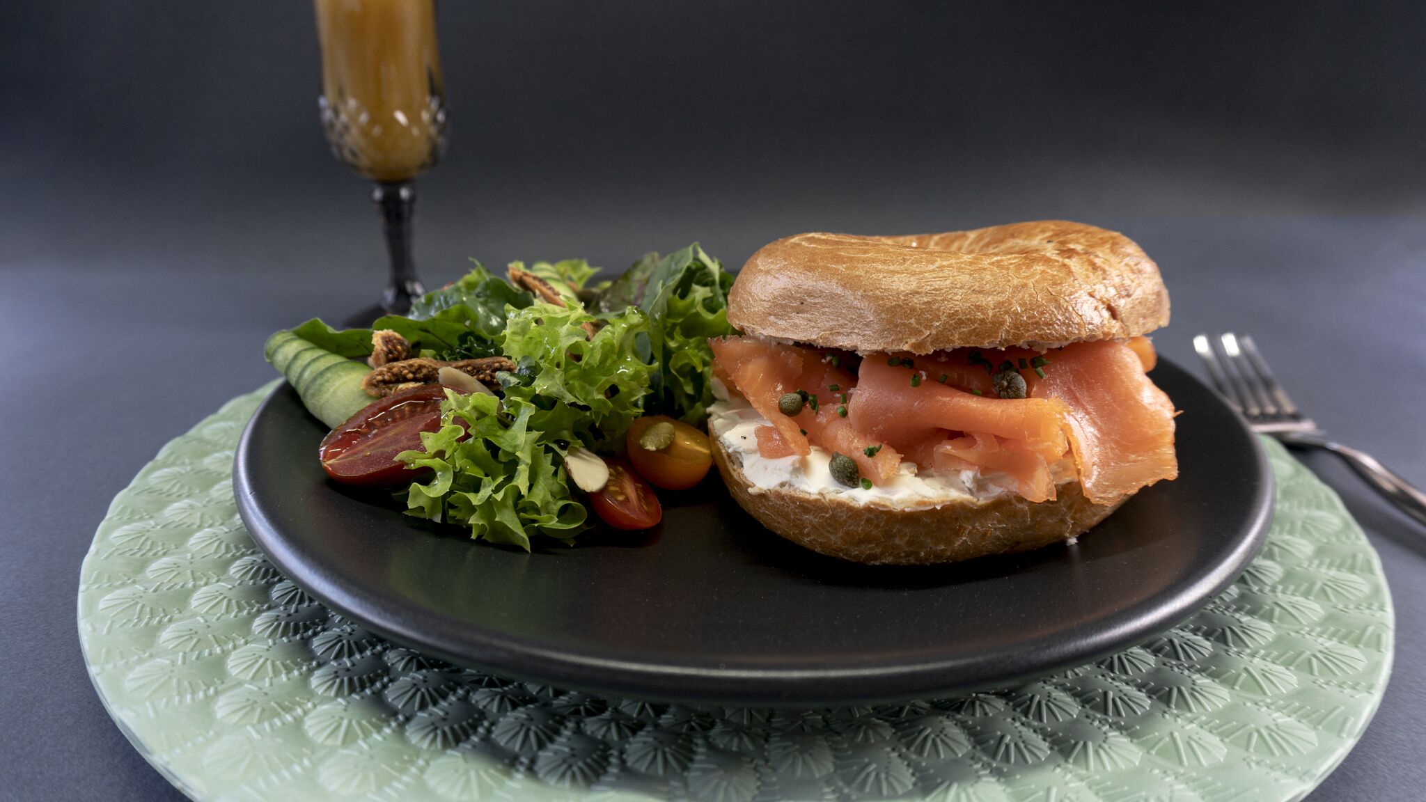 free daily full breakfast