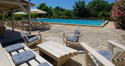 Villa Al Parco - 14 Persons, 6 Bedrooms, Neighbor free, Private Pool