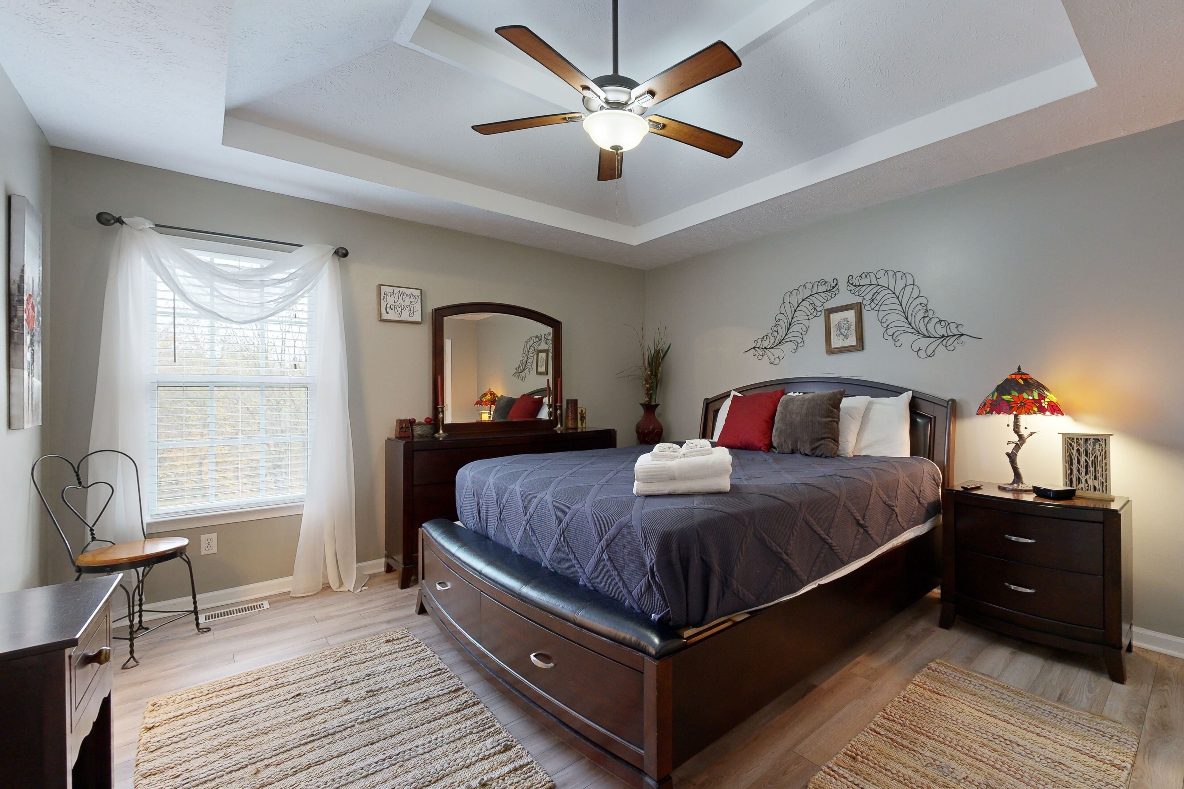 3 多间卧室、熨斗/熨衣板、WiFi、床单